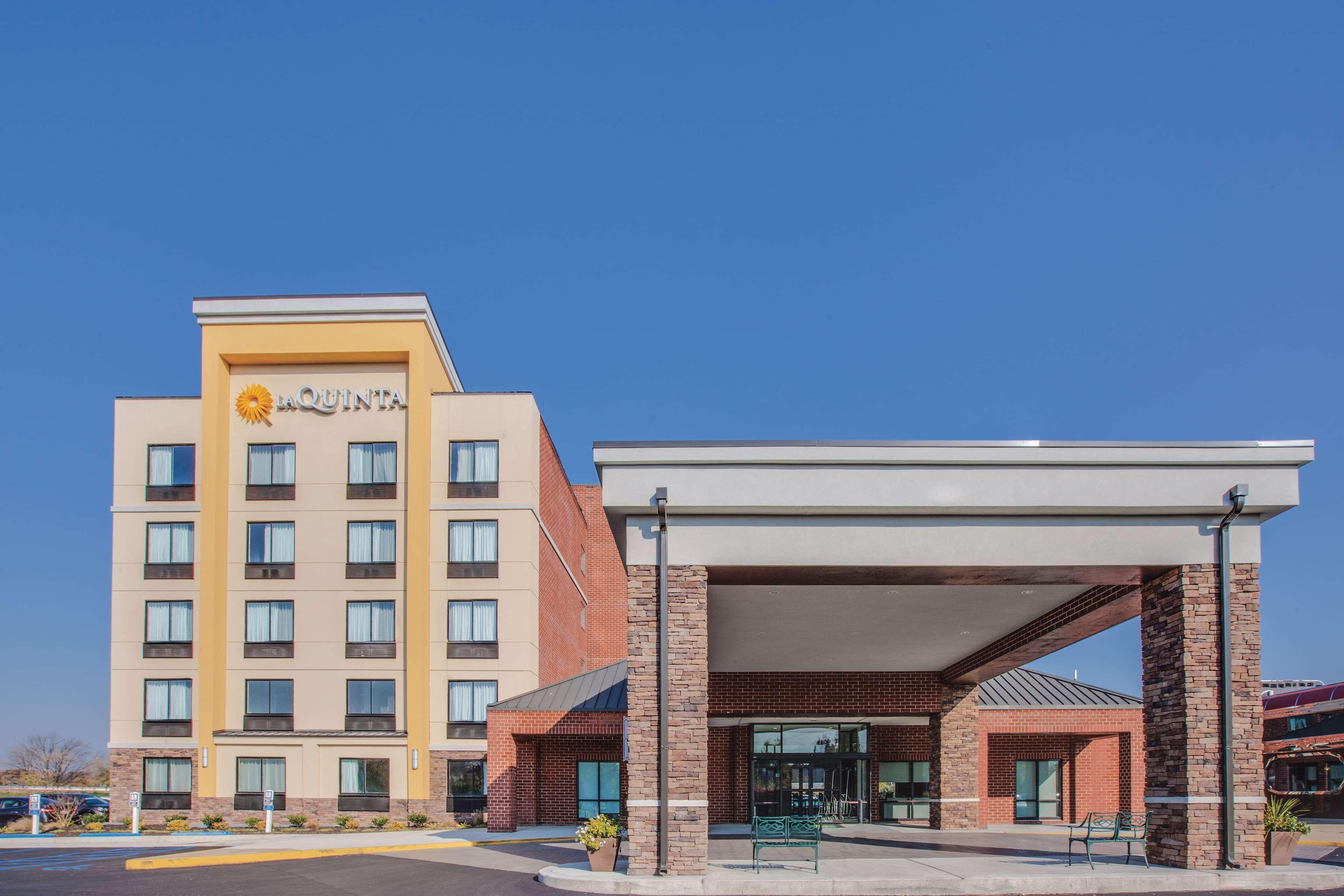 Hotel La Quinta By Wyndham Philadelphia Airport à Essington Extérieur photo