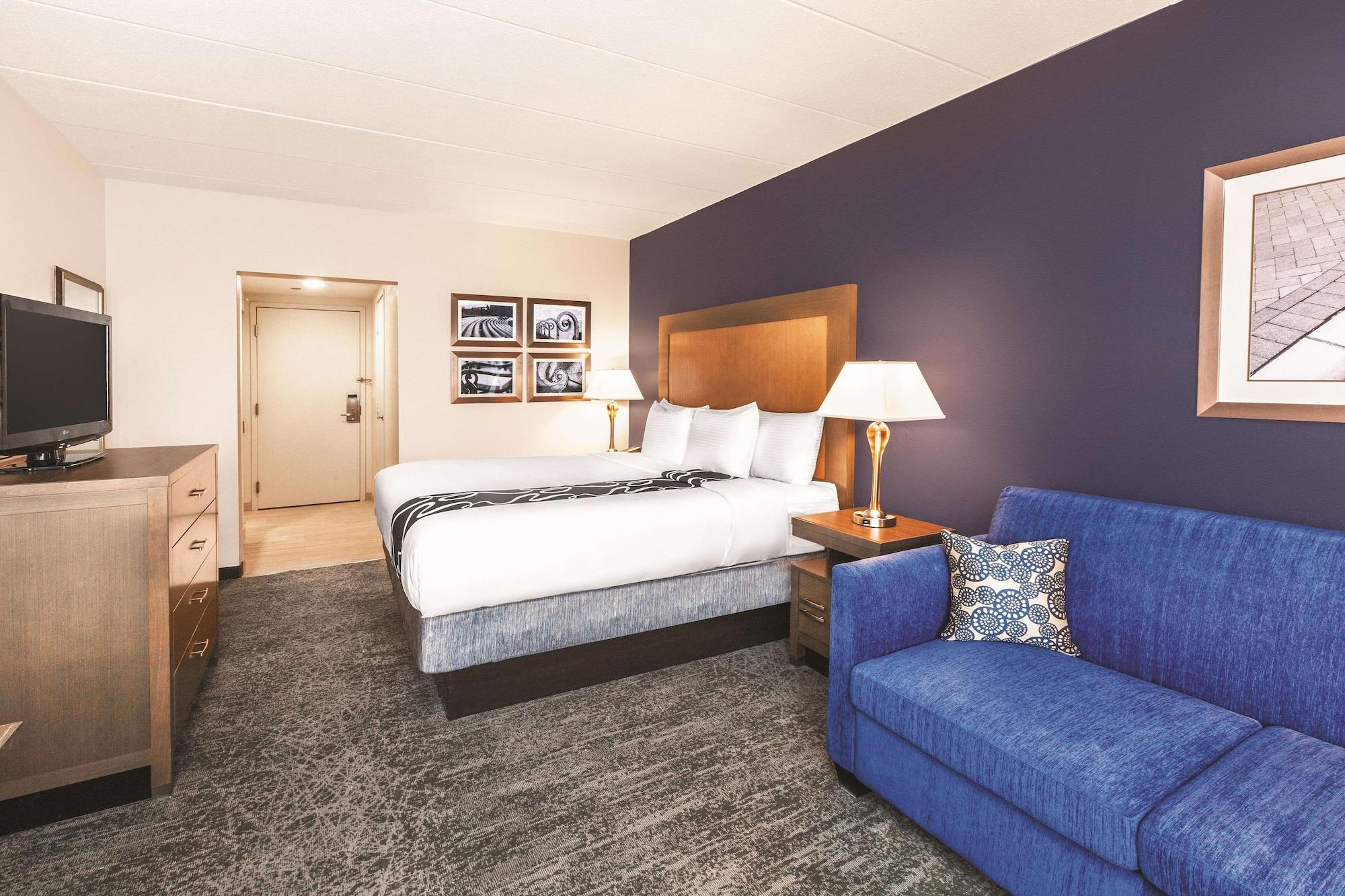 Hotel La Quinta By Wyndham Philadelphia Airport à Essington Extérieur photo